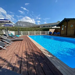 https://kyriad-grenoble-nord-le-fontanil.hotels-rhonealpes.com
