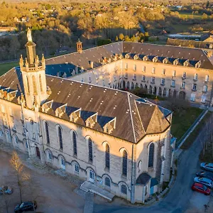 https://le-grand-couvent-de.midi-pyreneeshotels.com