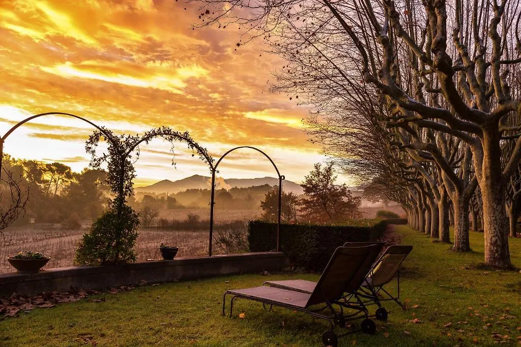 La Feraude - Pays D'Aix En Provence Bed & Breakfast Gardanne 0*,  France